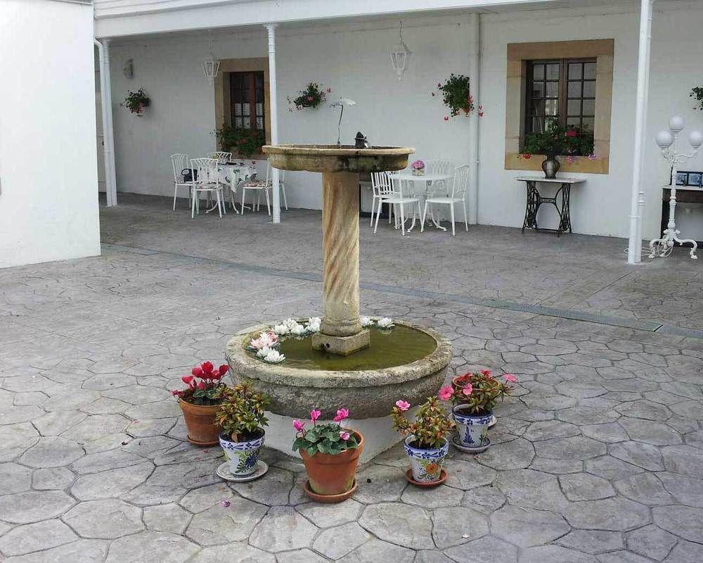 La Casona De Amandi 3*